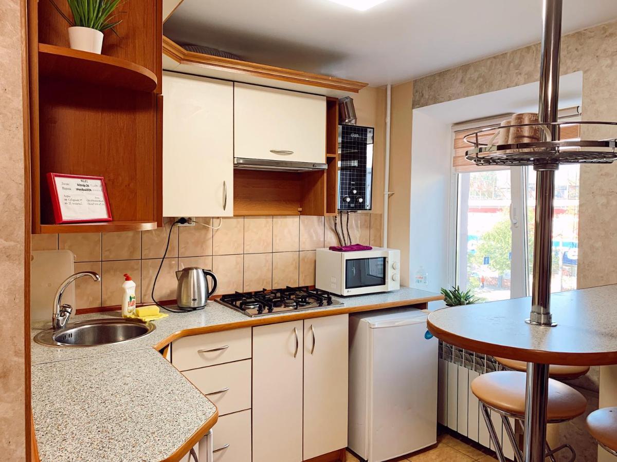 Apartment - Sobornyi Prospekt 97 Zaporizhia Екстериор снимка