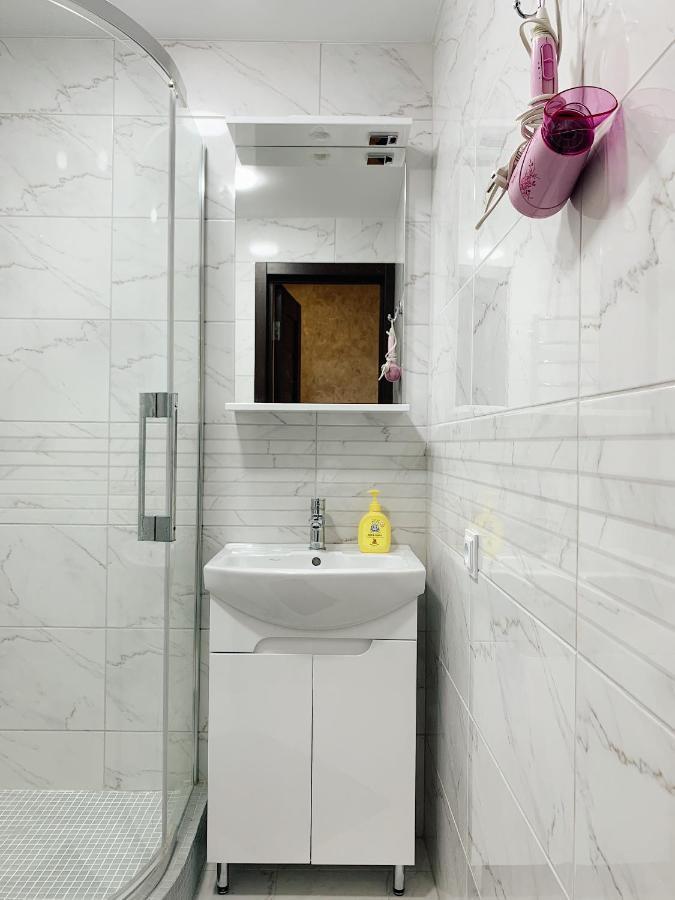 Apartment - Sobornyi Prospekt 97 Zaporizhia Екстериор снимка