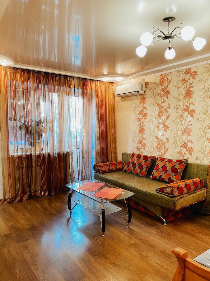 Apartment - Sobornyi Prospekt 97 Zaporizhia Екстериор снимка
