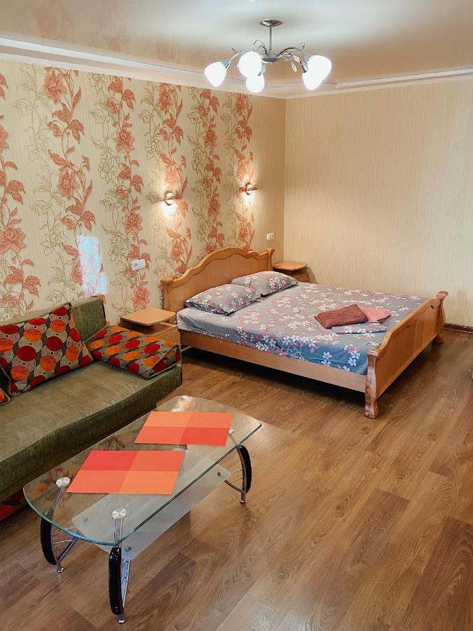 Apartment - Sobornyi Prospekt 97 Zaporizhia Екстериор снимка